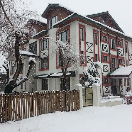 Royal Star Inn Srīnagar 外观 照片