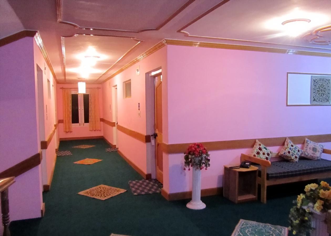 Royal Star Inn Srīnagar 外观 照片