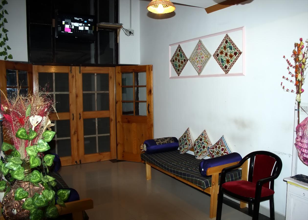 Royal Star Inn Srīnagar 外观 照片